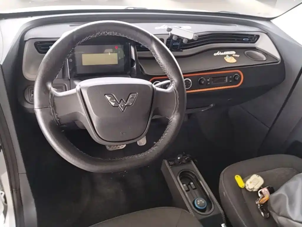 Wuling MINIEV — миниатюра 10