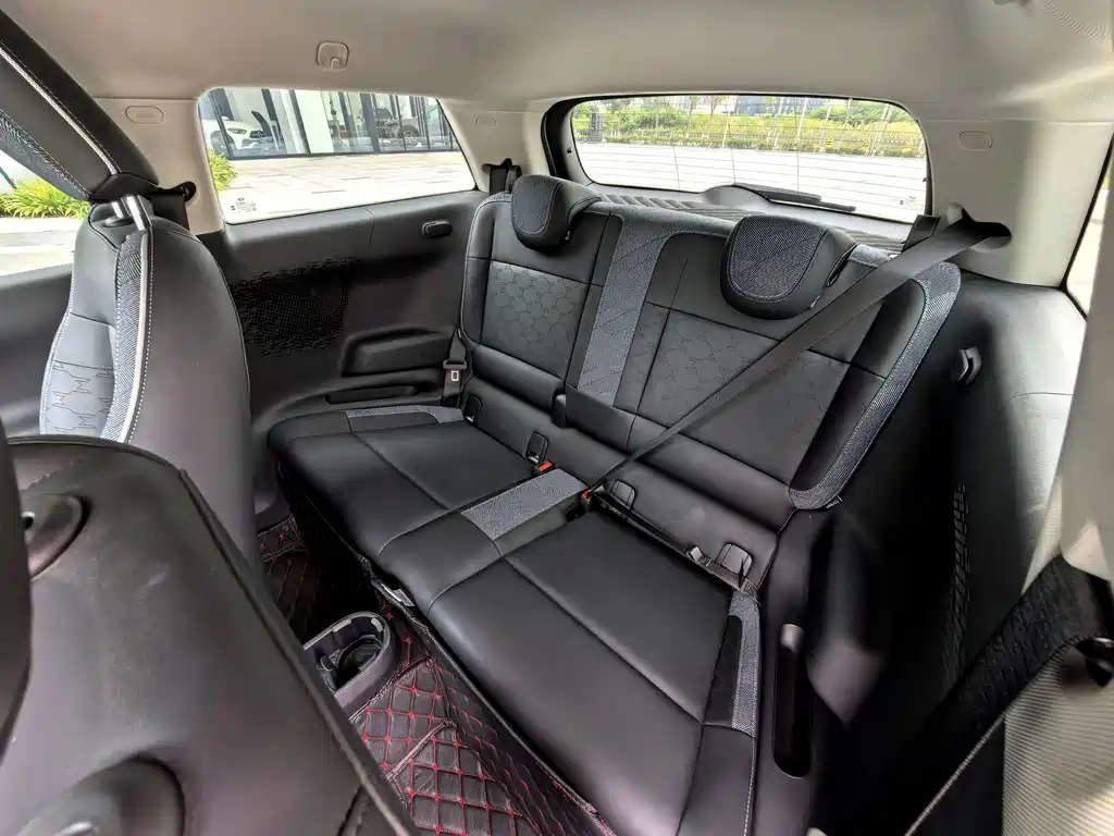 MINI MINI COOPER EV — миниатюра 18