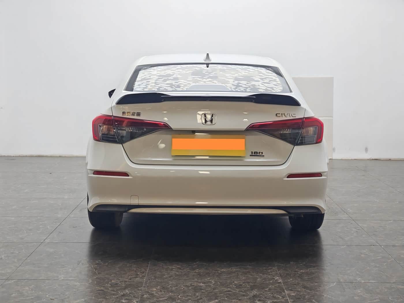 Honda Civic 1.5 л 2022 г. Белый, пробег 15000 км