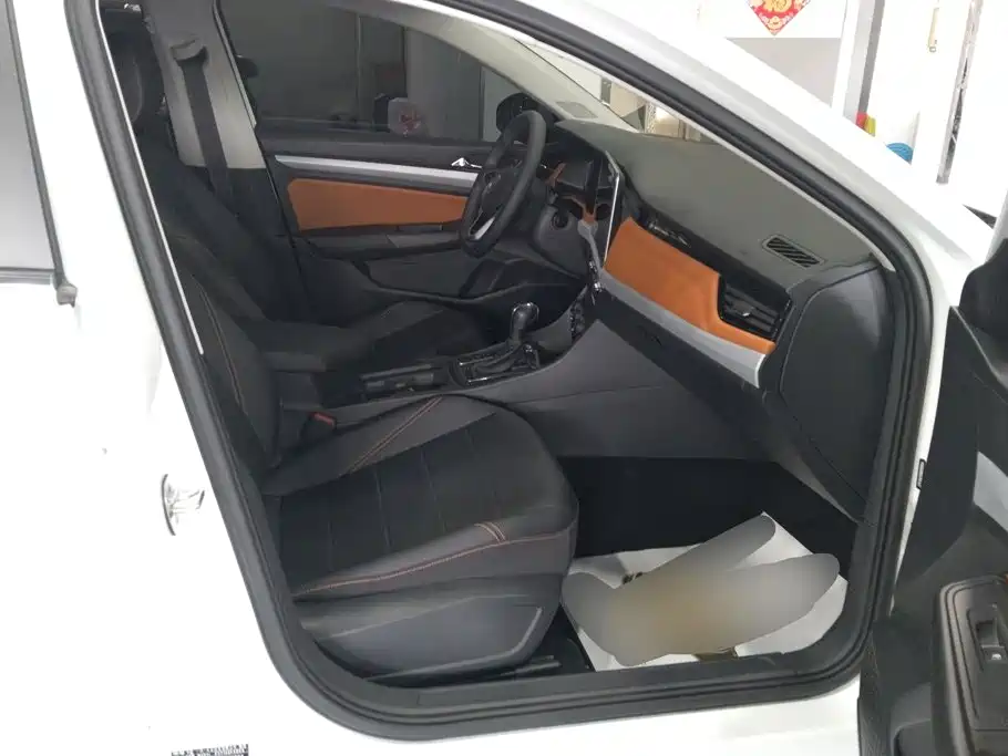 Volkswagen Bora — миниатюра 8