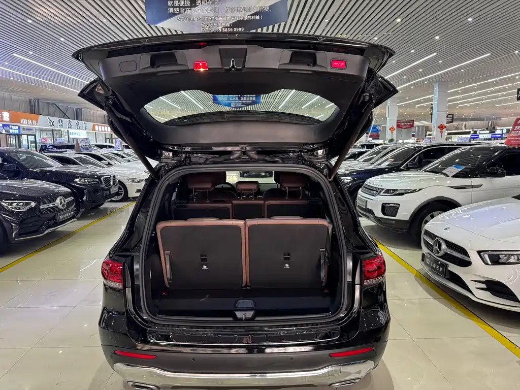 Mercedes-Benz GLB — миниатюра 9
