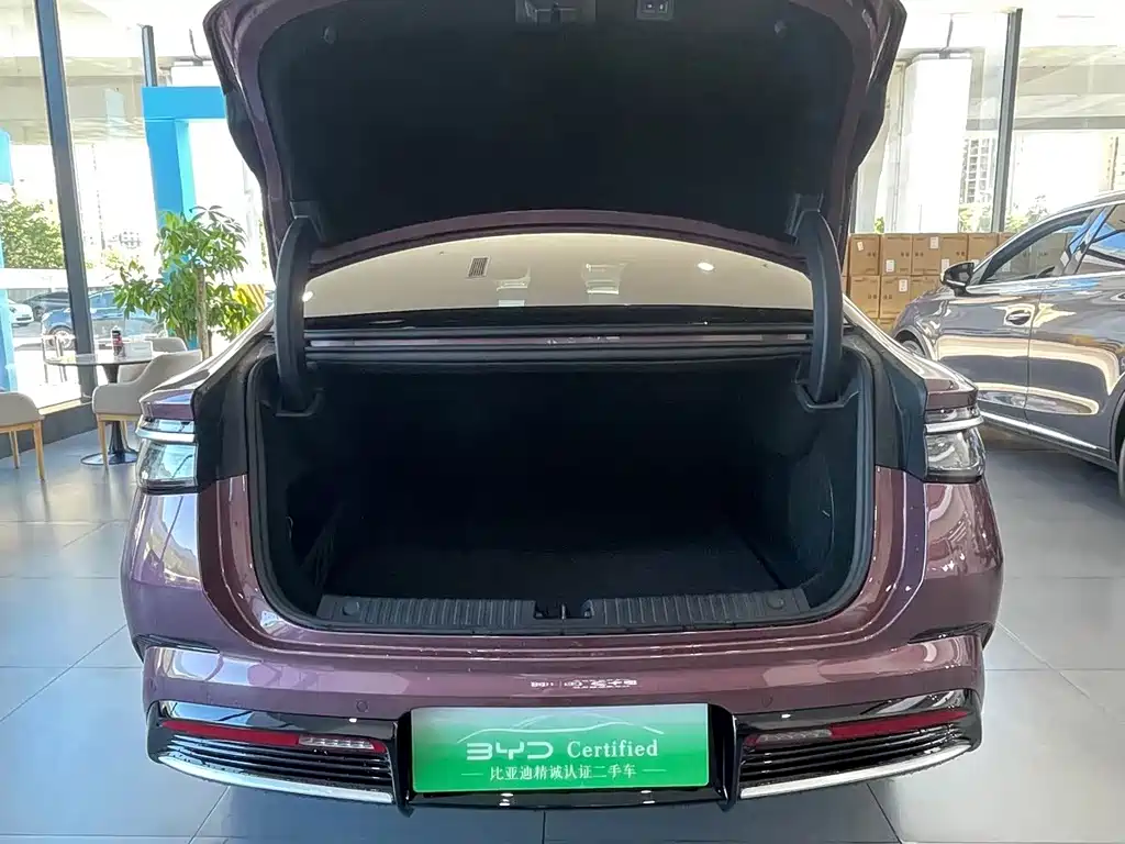 BYD Seal — миниатюра 10