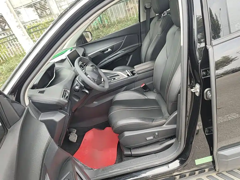 Peugeot 4008 — миниатюра 15