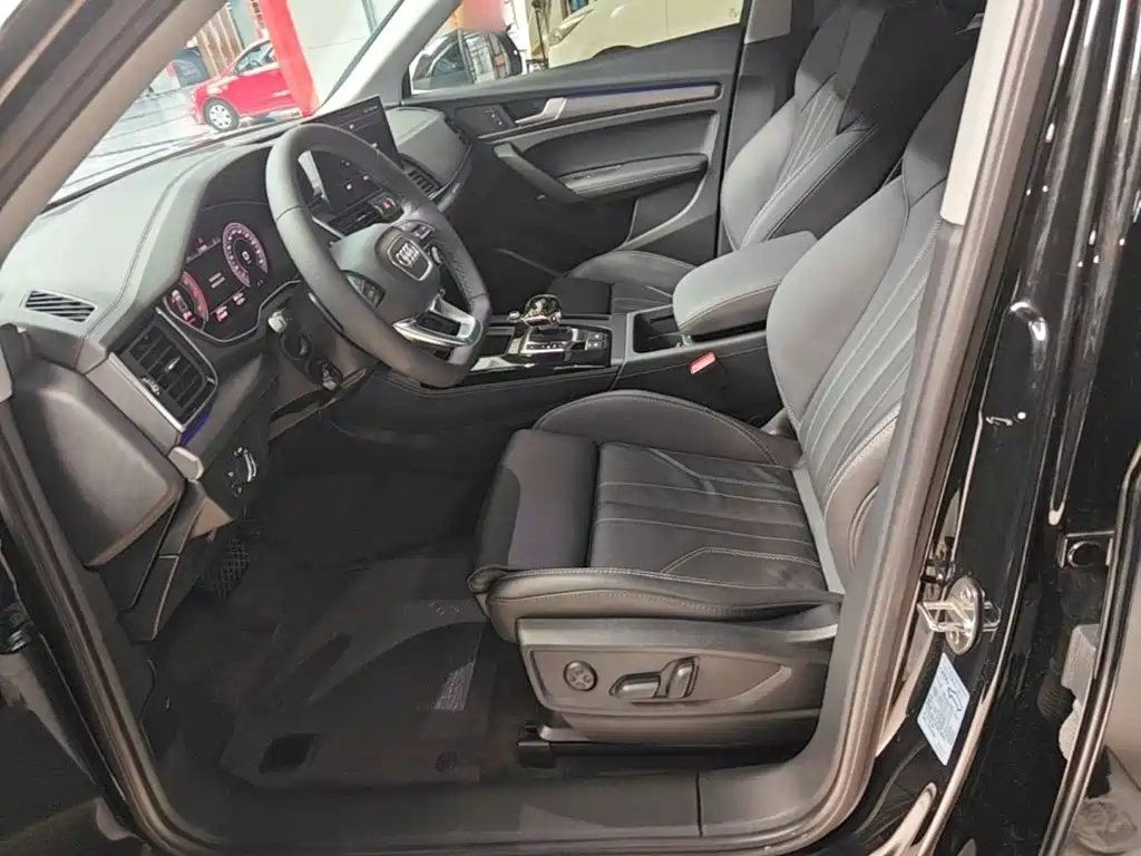 Audi Q5L — миниатюра 15