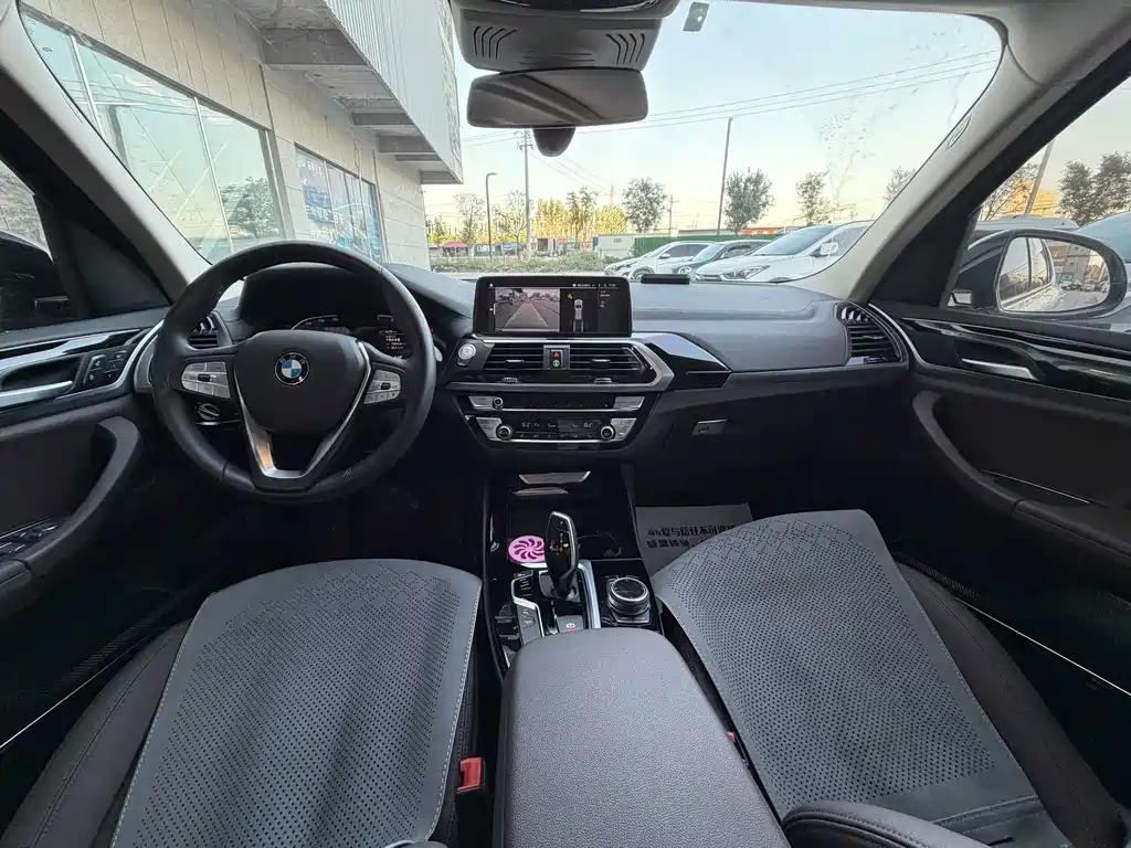 BMW X3 — миниатюра 5