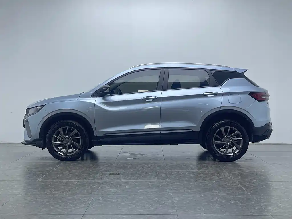 Geely Binyue — миниатюра 8