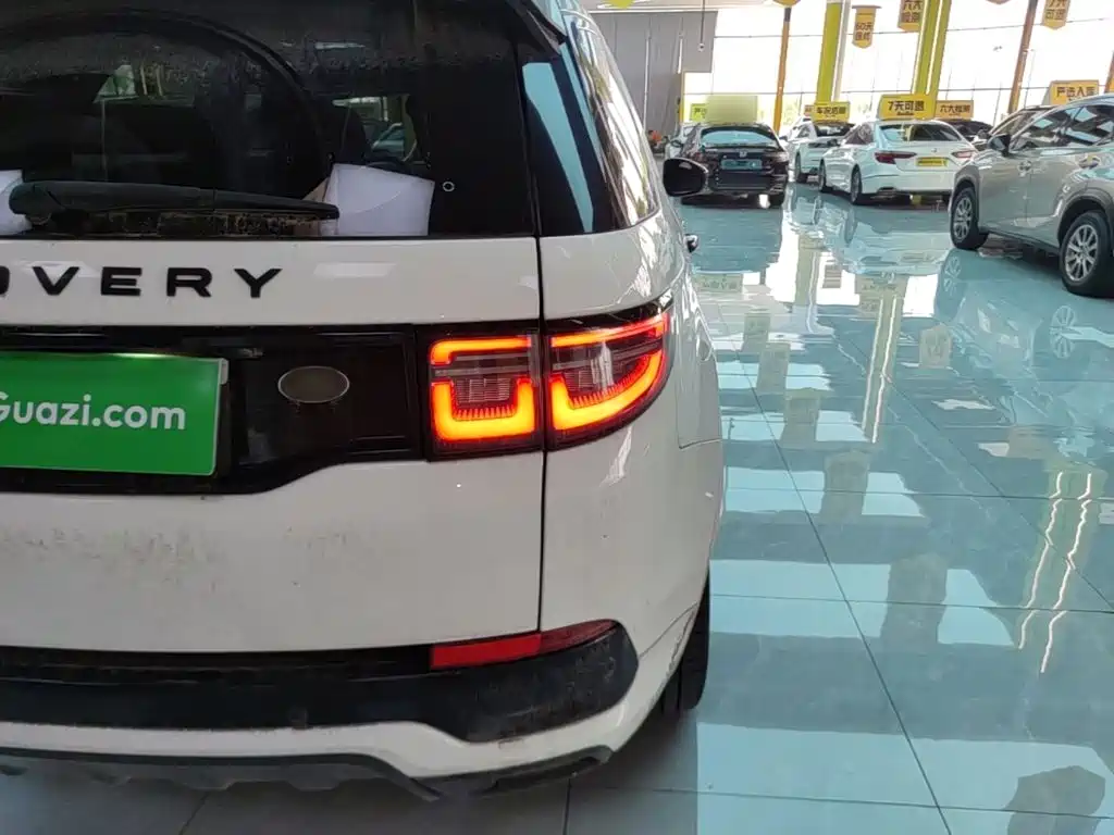 Land Rover Discovery Sport — миниатюра 8