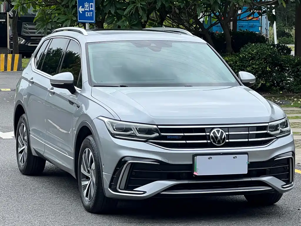 Volkswagen Tiguan L PHEV — миниатюра 3