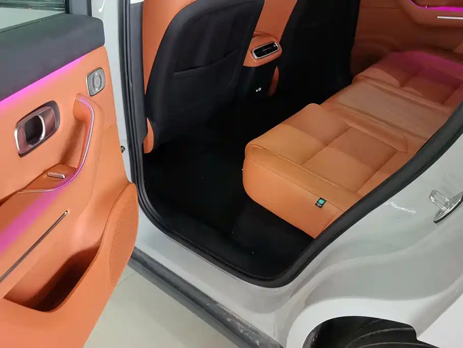 Leapmotor Leapmotor C10 — миниатюра 11