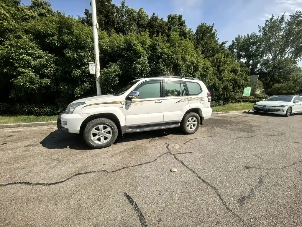 Toyota Prado — миниатюра 3