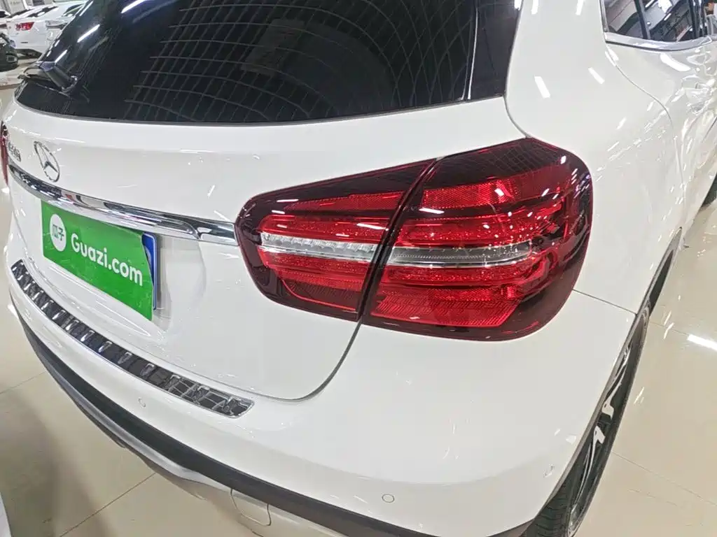 Mercedes-Benz GLA — миниатюра 8