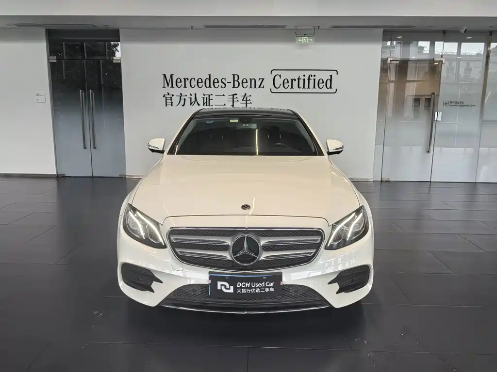 Mercedes-Benz E-Class — миниатюра 2