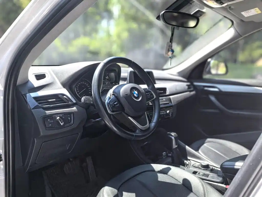 BMW X1 2016 sDrive18Li Premium