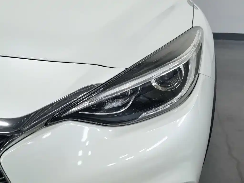 Infiniti QX30 — миниатюра 7