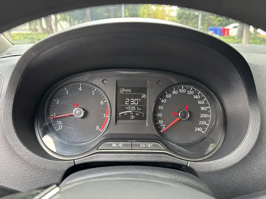 Volkswagen Polo — миниатюра 12