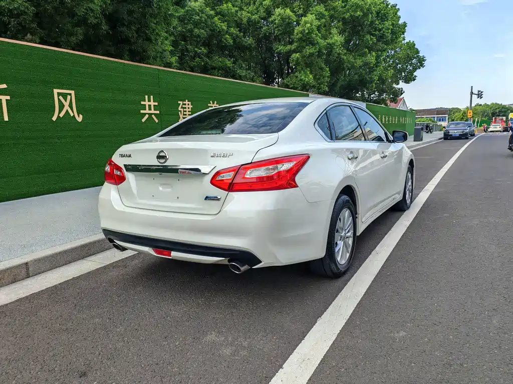 Nissan Teana — миниатюра 5