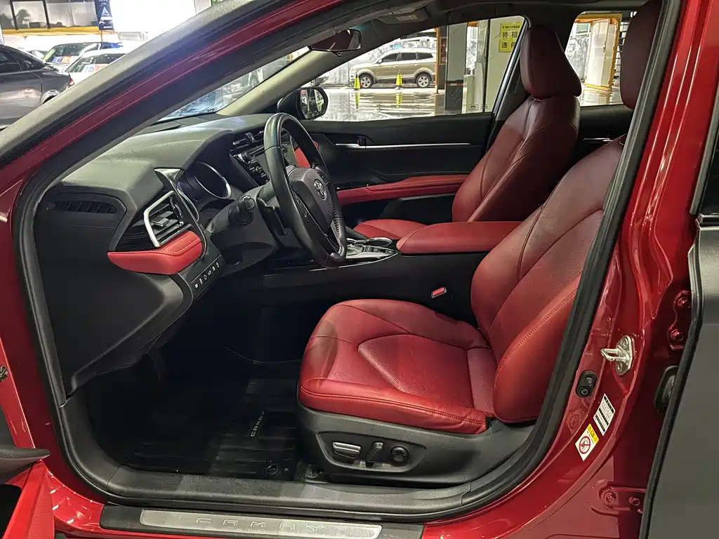 Toyota Camry 2018 2.5S