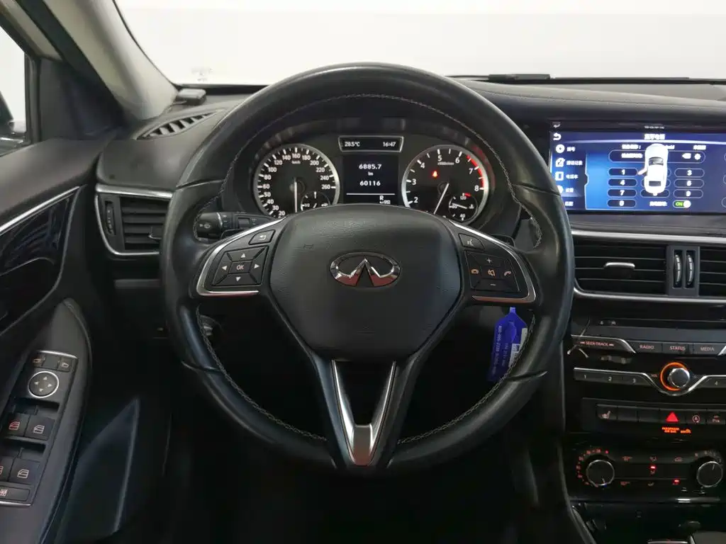 Infiniti QX30 — миниатюра 11