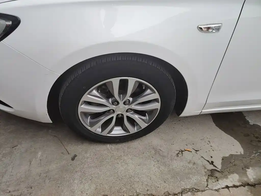Buick Excelle — миниатюра 23
