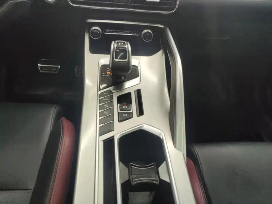 Geely Binyue — миниатюра 16