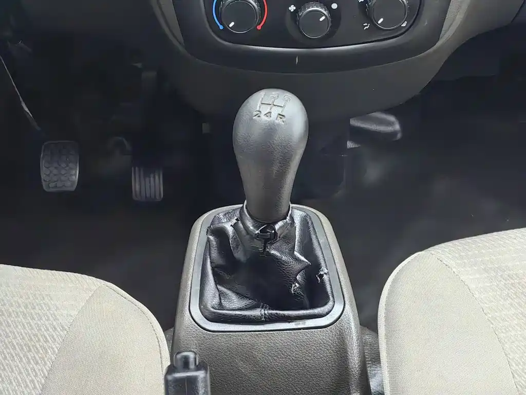 Wuling Rongguang S — миниатюра 13