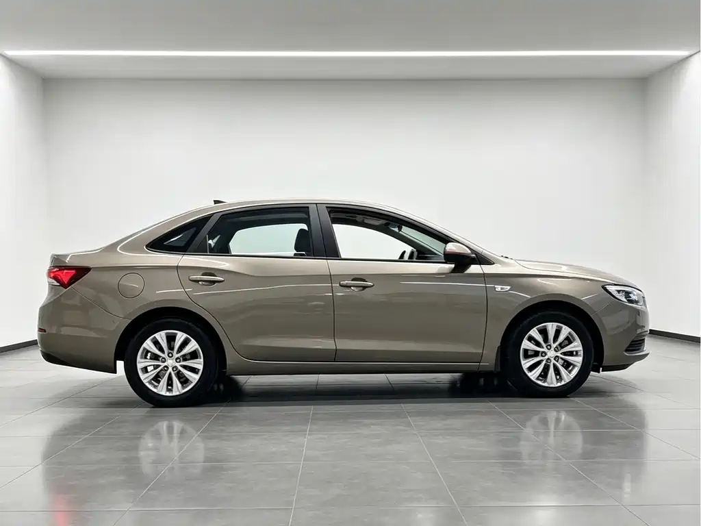 Buick Excelle — миниатюра 7