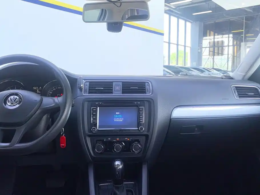 Volkswagen Sagitar — миниатюра 13