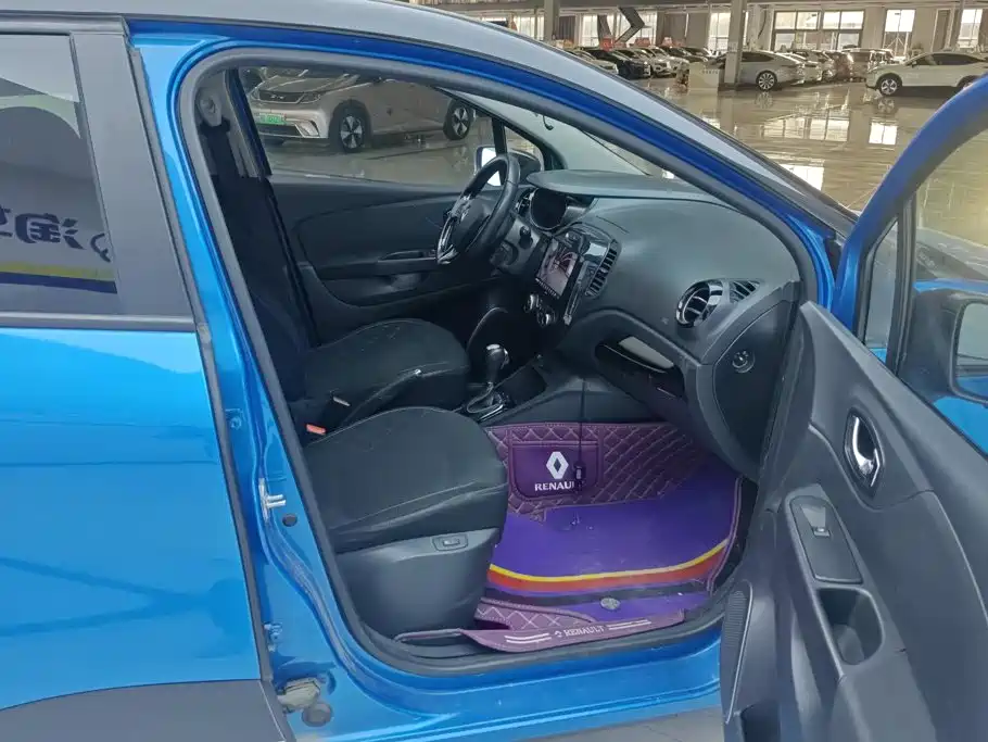 Renault Captur — миниатюра 8