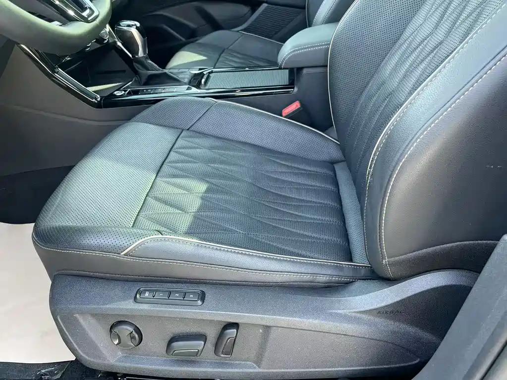 Volkswagen Passat — миниатюра 23