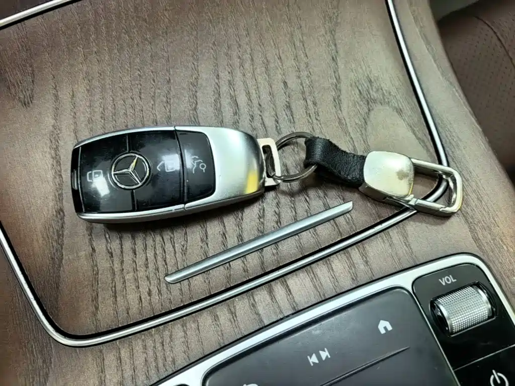 Mercedes-Benz E-Class E 2022 E 260 L
