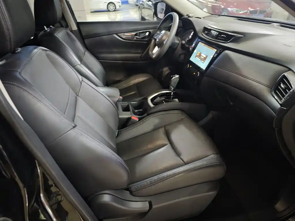 Nissan X-Trail — миниатюра 6