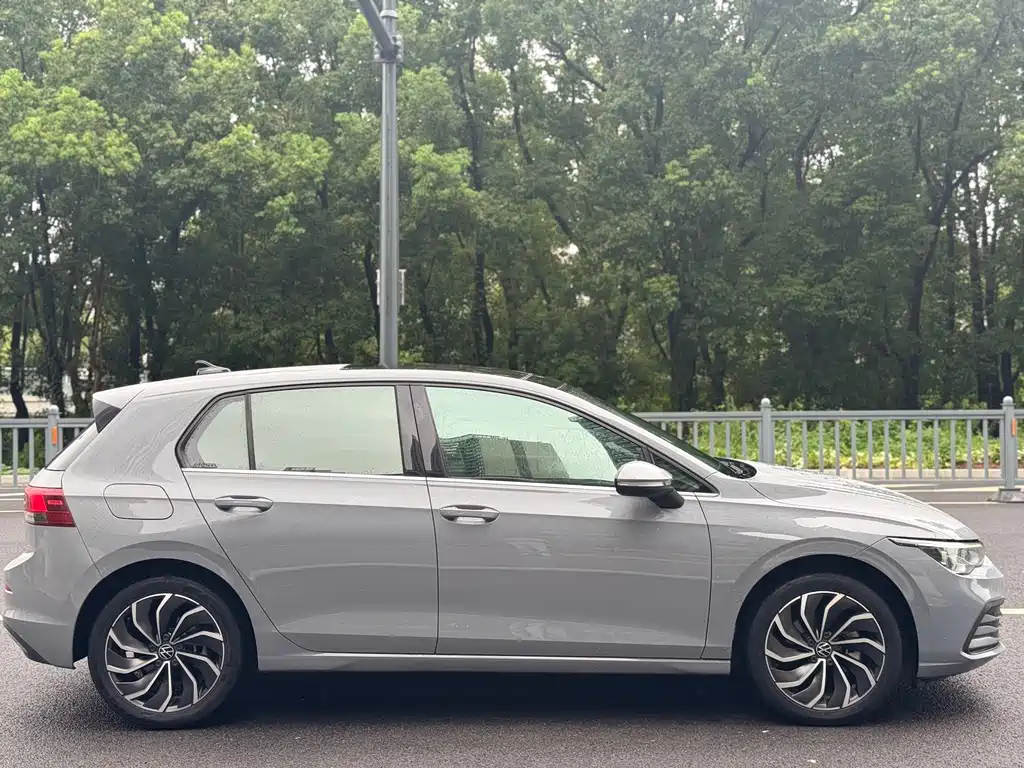 Volkswagen Golf — миниатюра 4