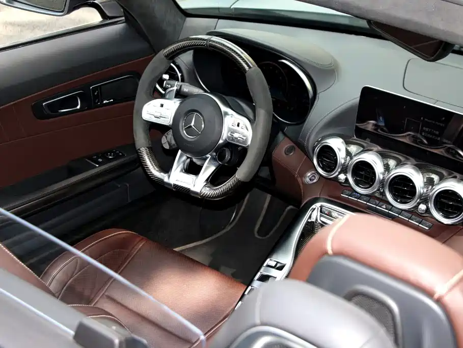Mercedes-Benz AMG GT — миниатюра 12