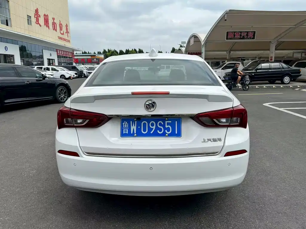 Buick Excelle — миниатюра 10