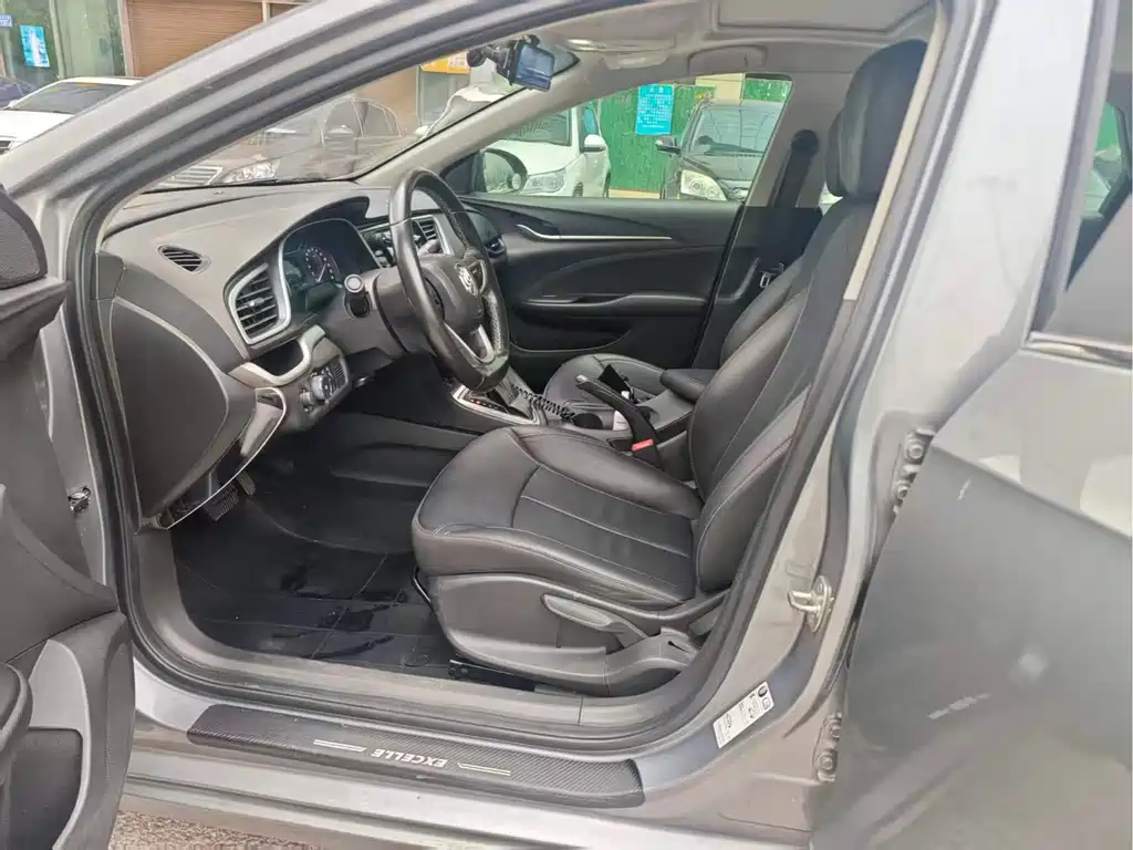 Buick Excelle — миниатюра 4