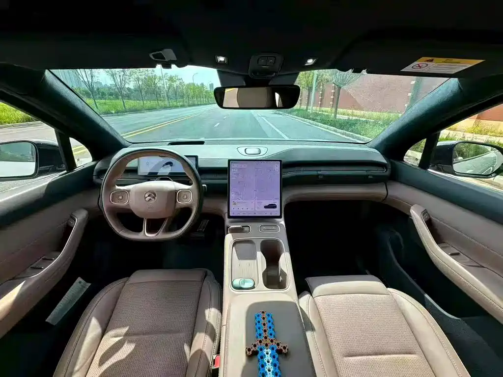 NIO ES6 — миниатюра 5