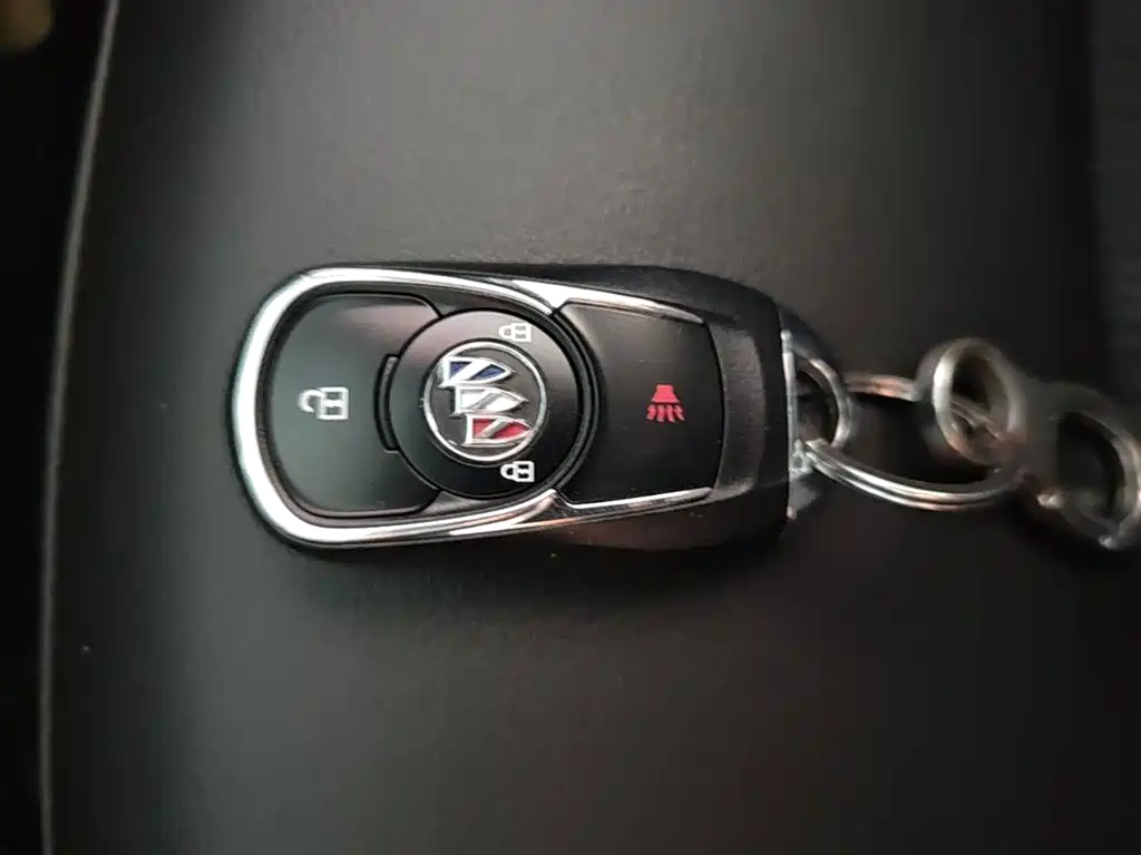 Buick Envision Plus — миниатюра 9
