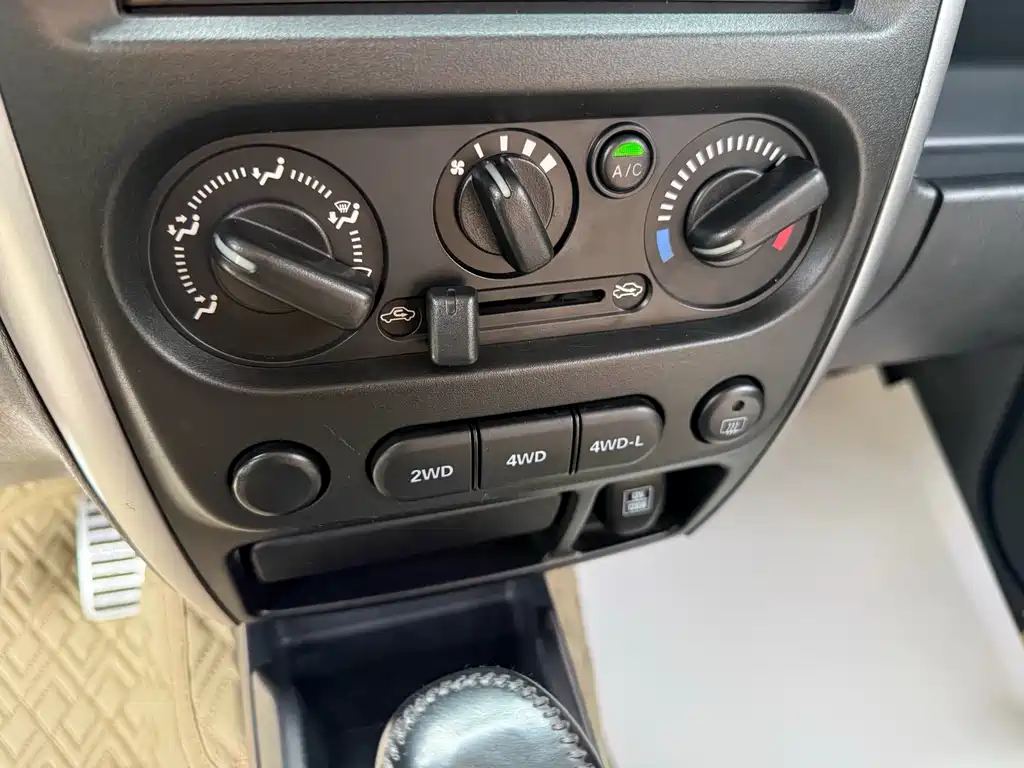 Suzuki Jimny — миниатюра 13