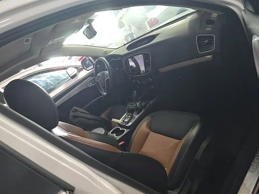 Geely Vision X6 — миниатюра 25