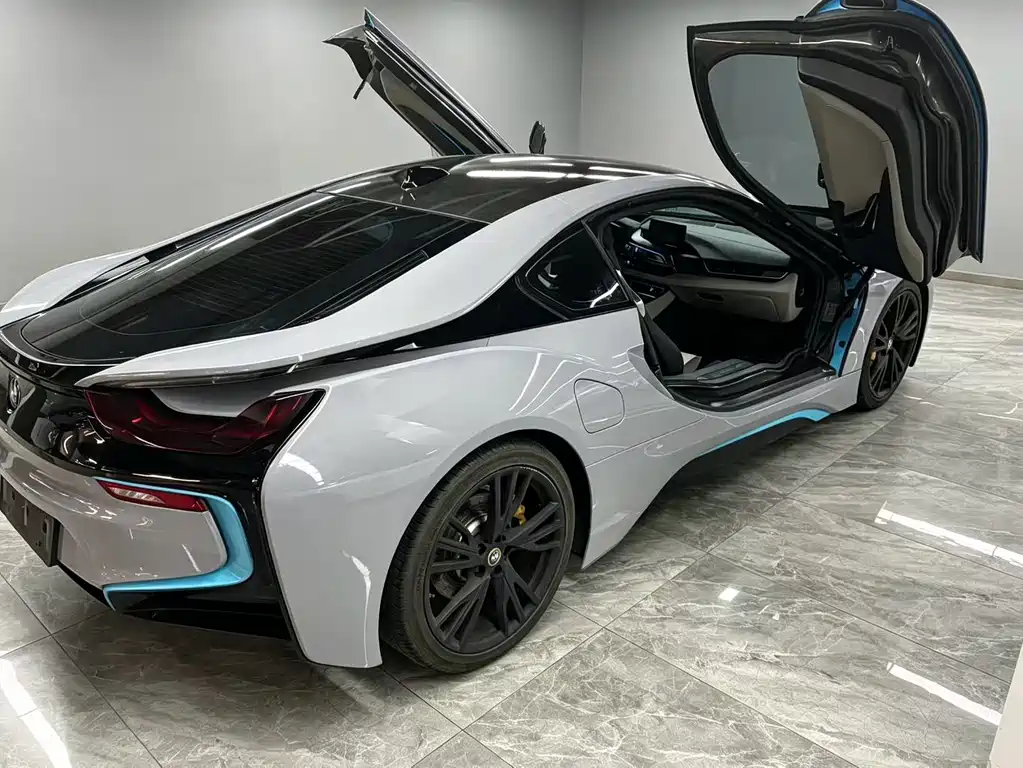 BMW i8 — миниатюра 4
