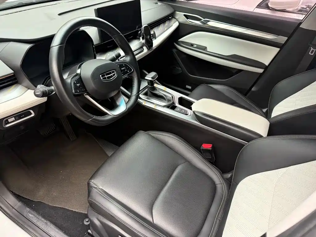Geely Emgrand L — миниатюра 5