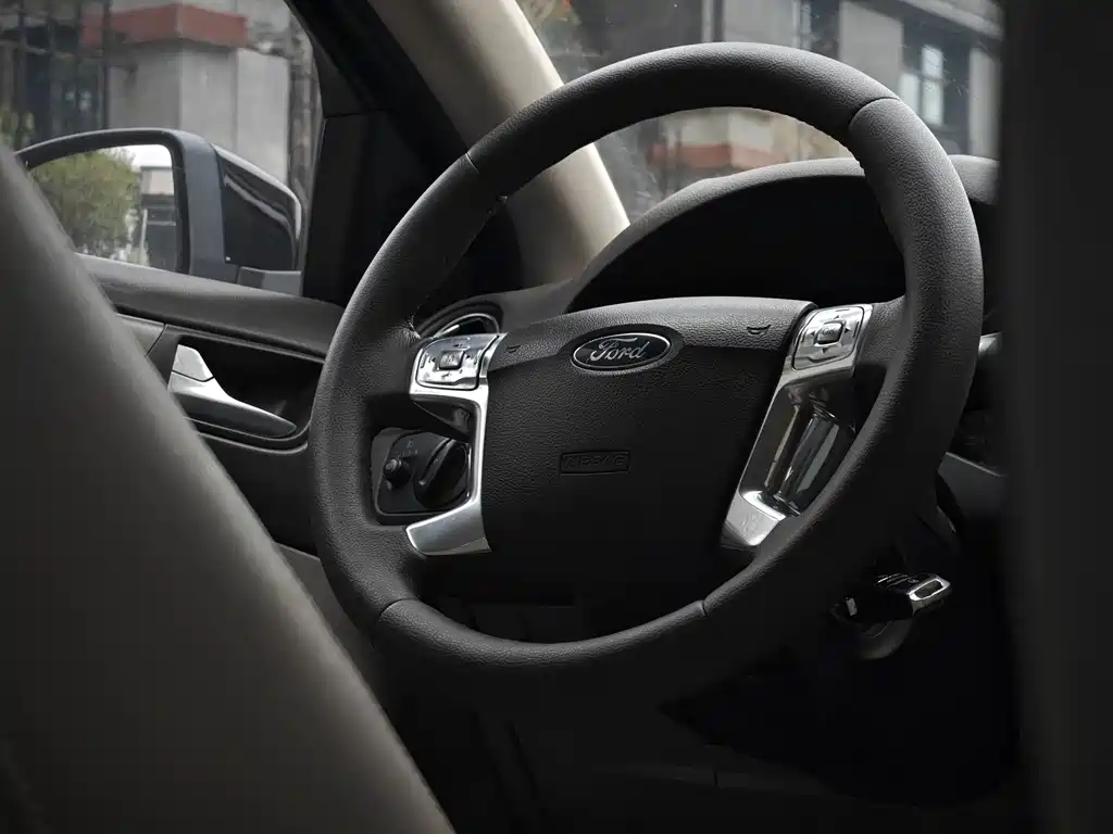 Ford Mondeo Zhisheng — миниатюра 5