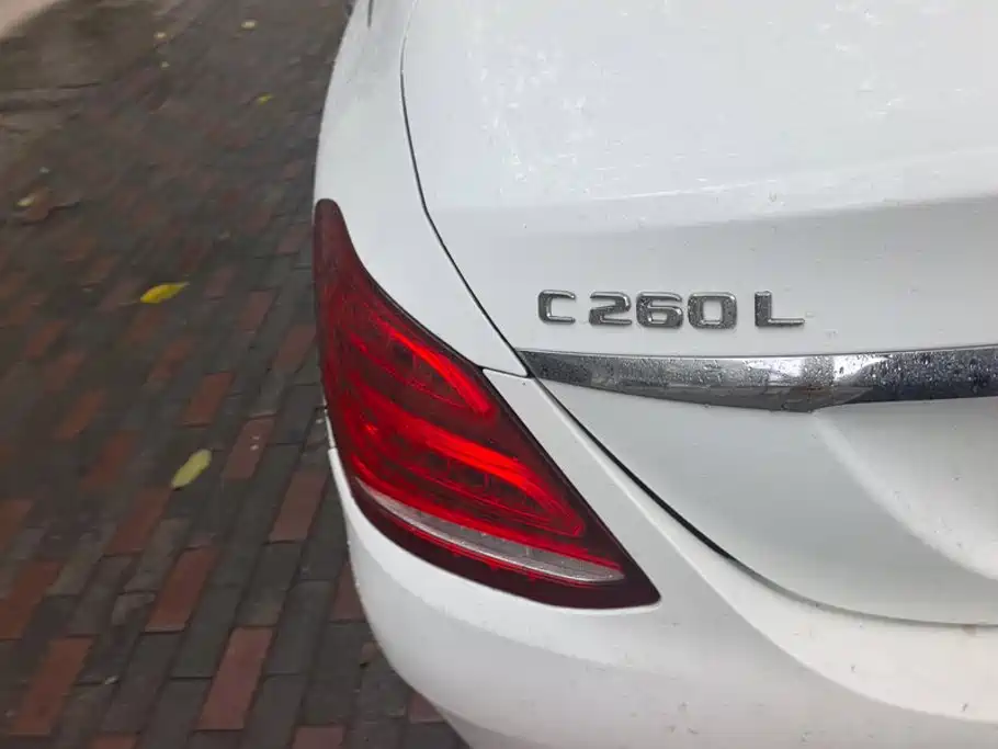 Mercedes-Benz C-Class — миниатюра 4