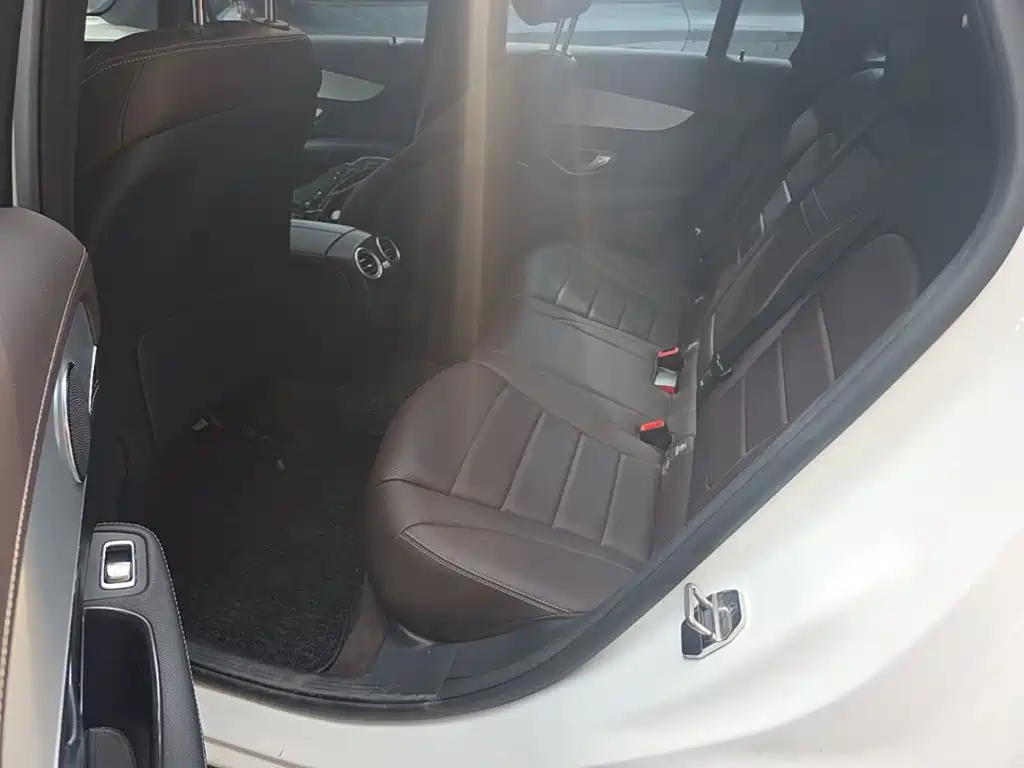 Mercedes-Benz GLC — миниатюра 17