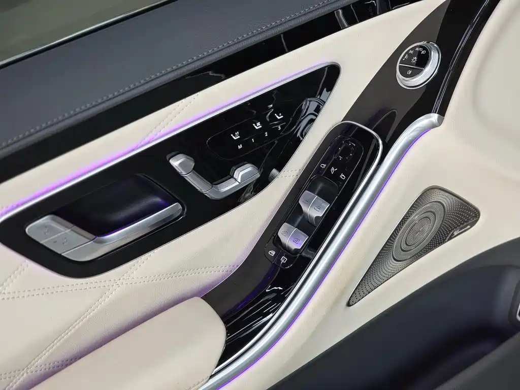Mercedes-Benz S-Class — миниатюра 24