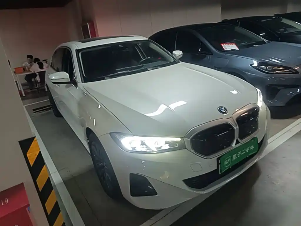 BMW i3 — миниатюра 4