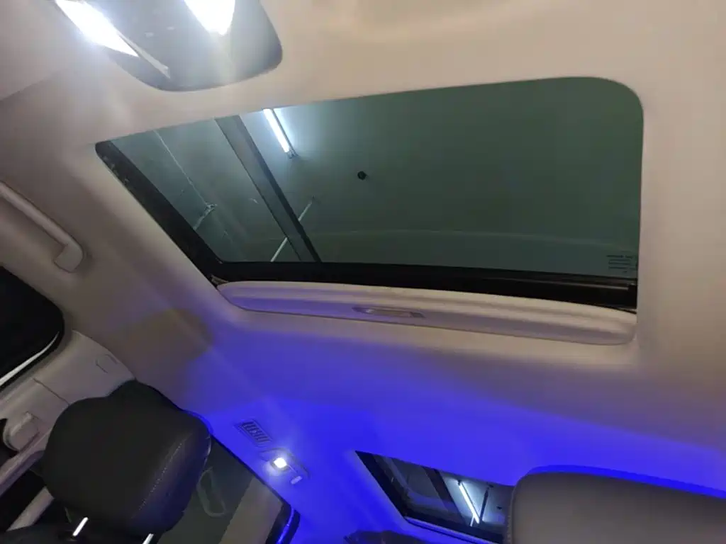 JAC Refine Refine RF8 PHEV — миниатюра 18