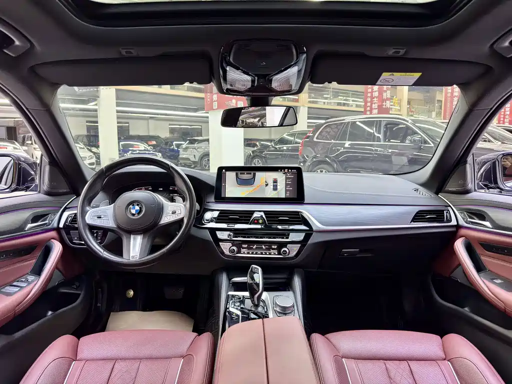 BMW 5 Series — миниатюра 11