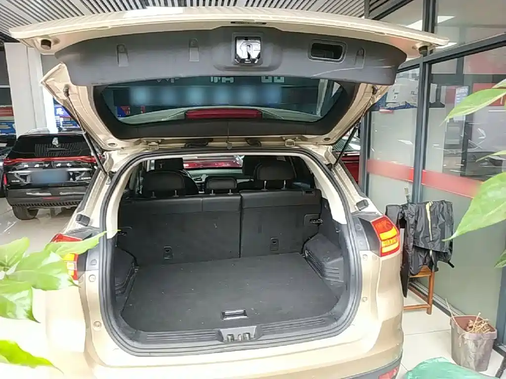 Geely Boyue — миниатюра 19