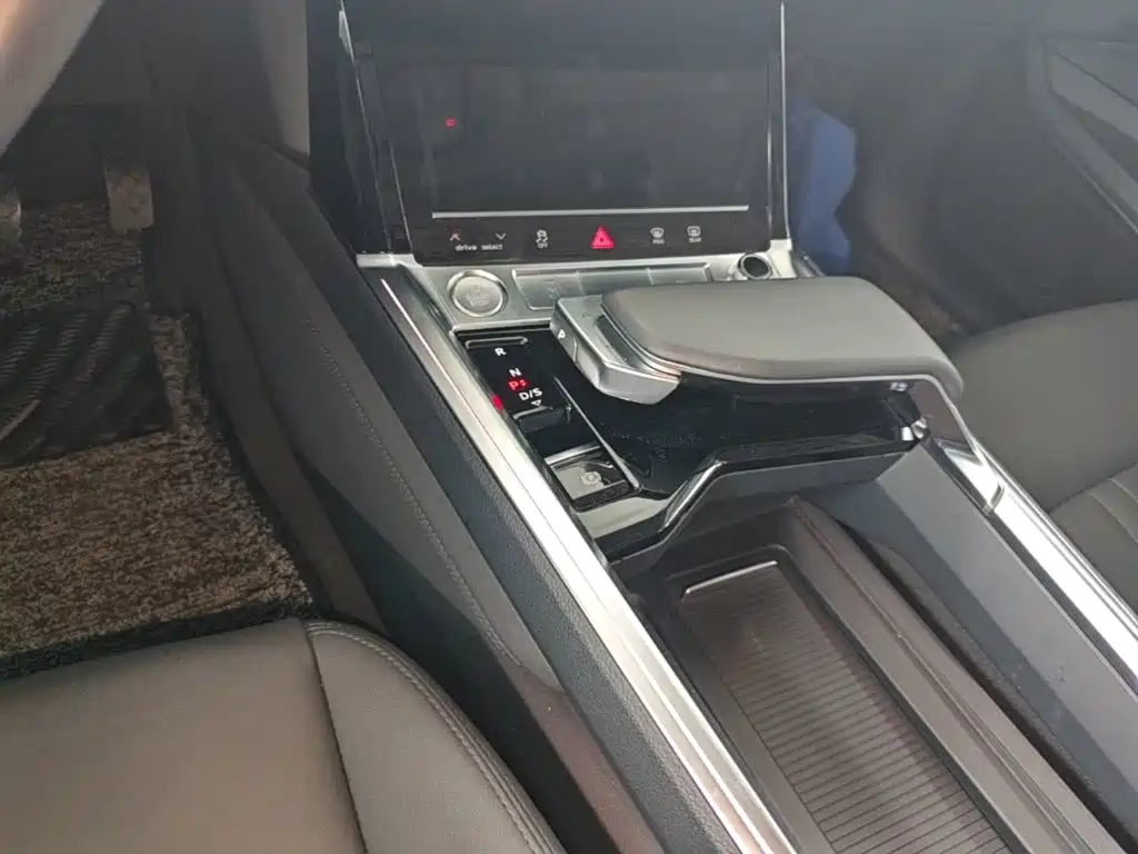 Audi e-tron (Import) — миниатюра 14